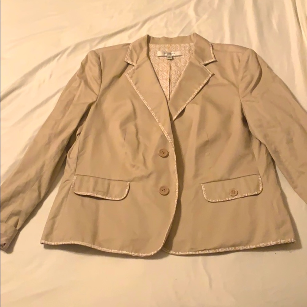 Khaki women’s blazer